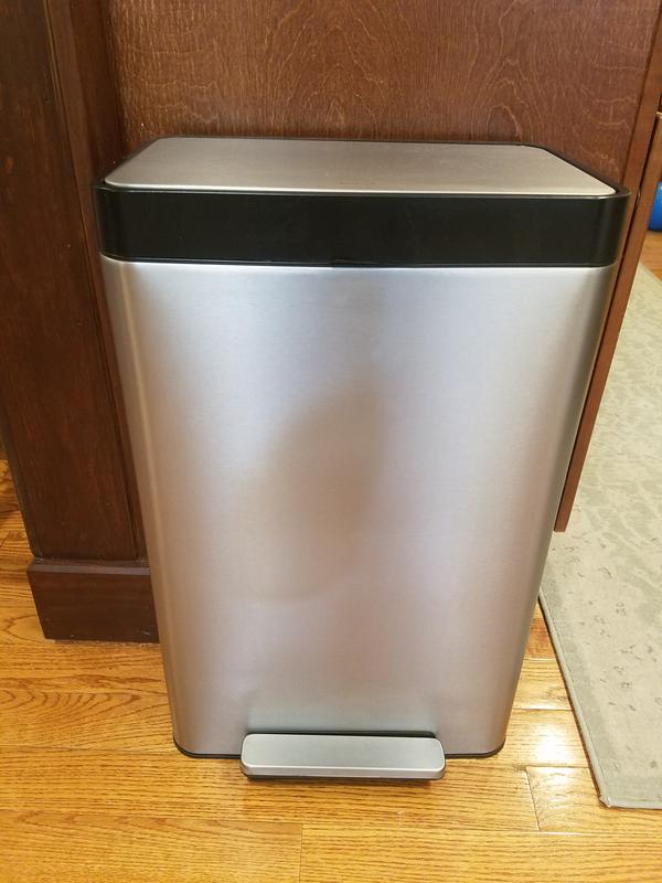 13-gallon stainless steel step trash can, K-20940
