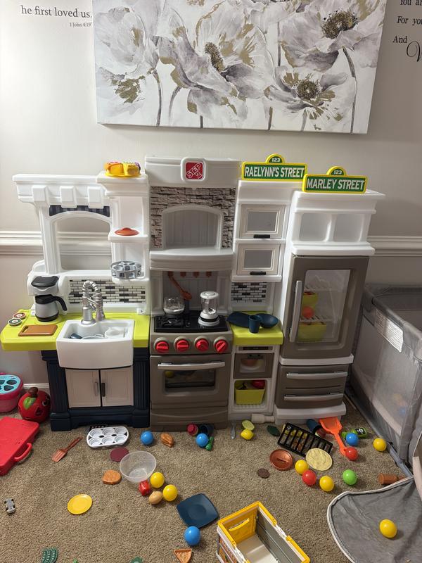 Step2 Elegant Edge Play Kitchen Set