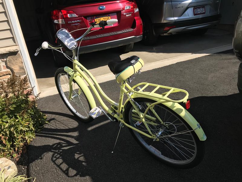 schwinn perla women's cruiser bike yellow