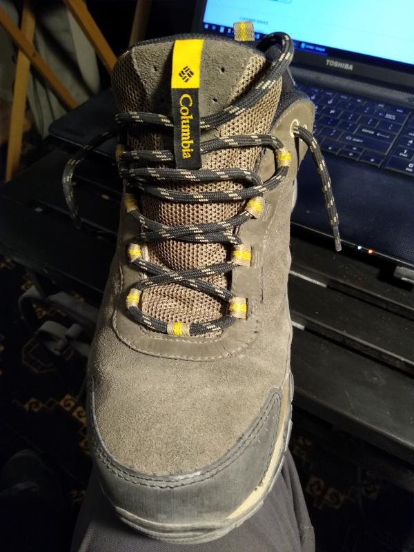 columbia lakeview ii low men's hiking shoes