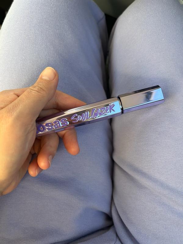 Customer photo for "It feels lightweight"