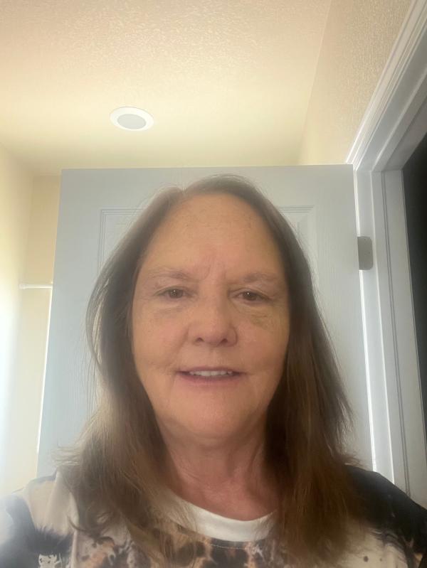 Customer photo for "I Love the tinted oil!"