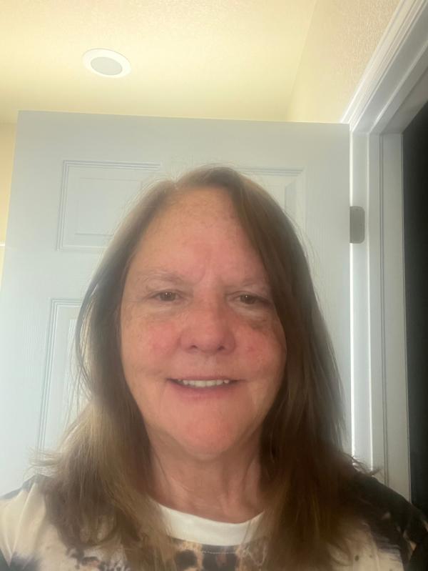 Customer photo for "I Love the tinted oil!"