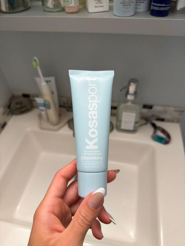 Customer photo for "THE ONLY DEODORANT I DONT NEED TO REAPPLY"