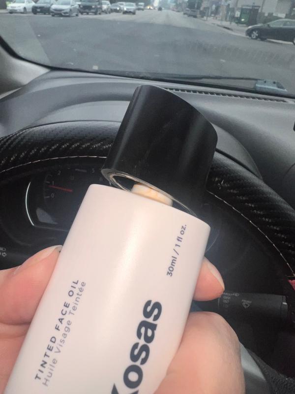 Customer photo for "Leaks! 60% of bottle gone in less than 2 weeks"