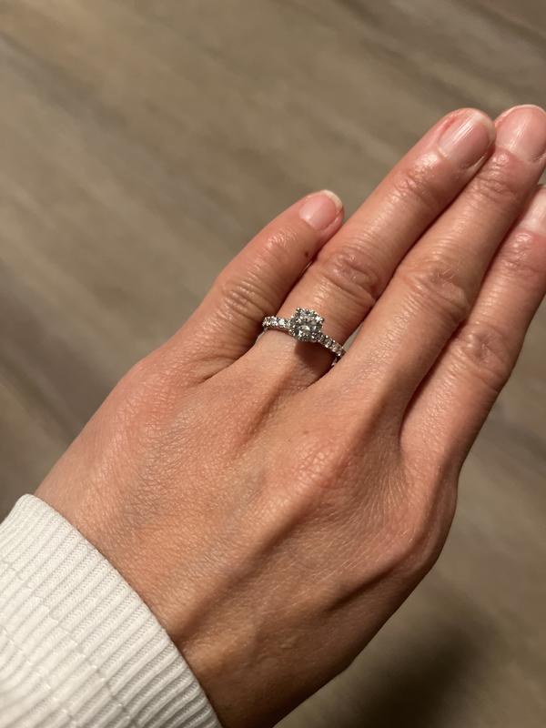 THE LEO Diamond Engagement Ring 1-3/8 ct tw Round-cut 14K White