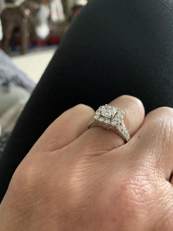 Neil lane clearance engagement ring reviews