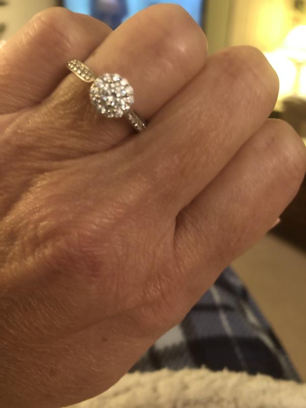 THE LEO Diamond Engagement Ring 3/4 ct tw Round-cut 14K White Gold Kay