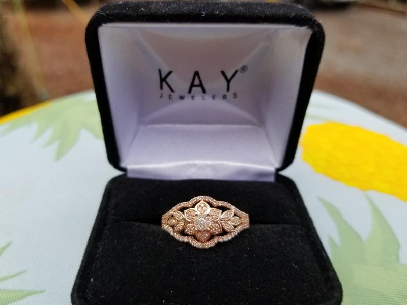 ROF103-Flower diamond engagement ring - Rose gold - Olivacom