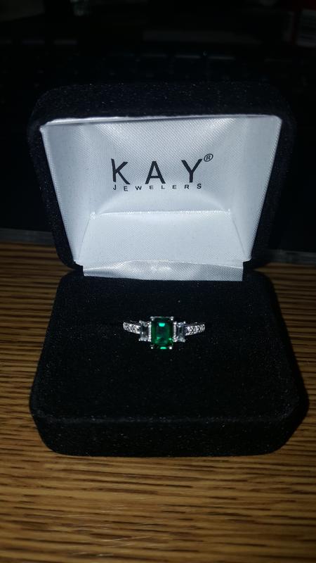 Kay on sale jewelers emerald