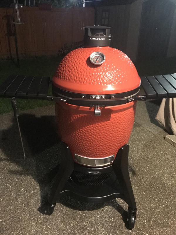 Classic Joe Standalone Grill Series III Kamado Joe