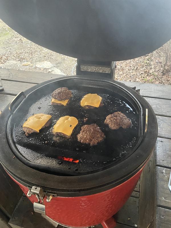 Just got the new Karbon Steel Griddle : r/KamadoJoe