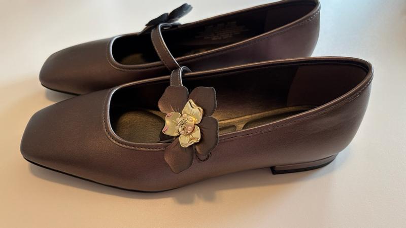 Customer photo for "Cute and Comfortable!"