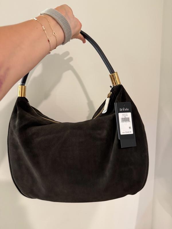 Customer photo for "The perfect dump everything bag!!"