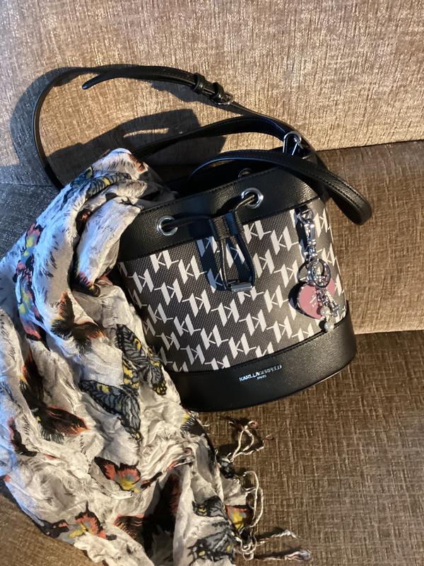 Customer carousel item 5.