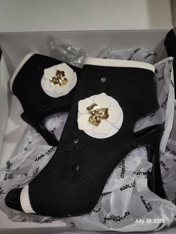 Customer photo for "Very cute"