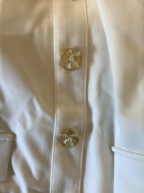 Review Thumbnail Image 2 382466349