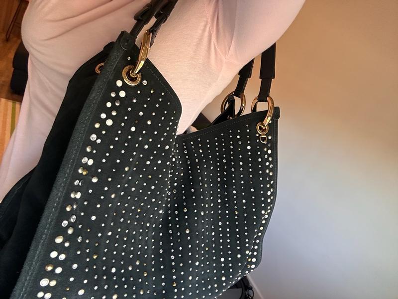 Customer carousel item 1.