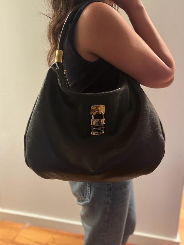 Customer photo for "Beautiful and Perfect for Everyday Use!"