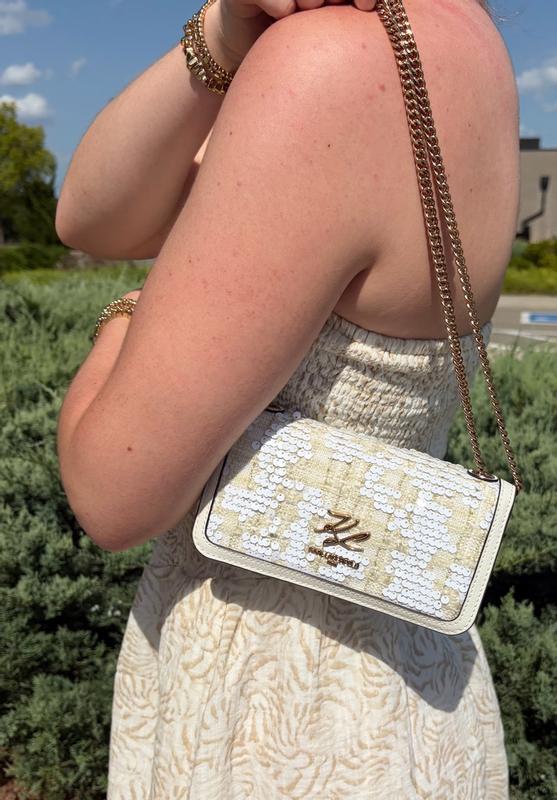 Customer photo for "The most versatile bag!!"