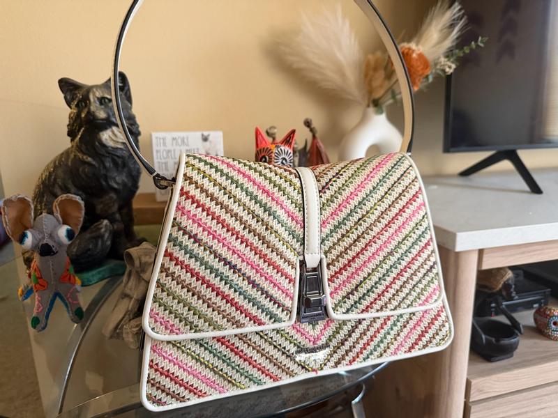 Review Thumbnail Image 0 382854213