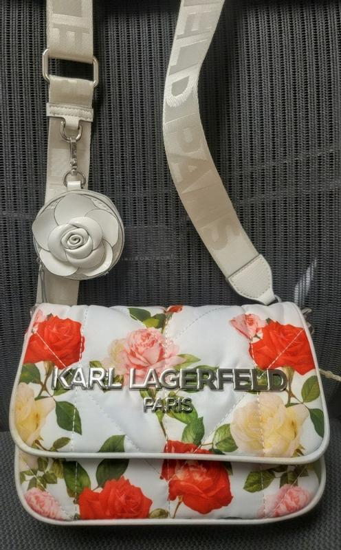 Customer photo for "The PERFECT Millennial Purse"