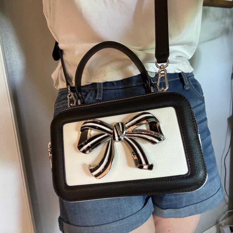 Customer photo for "REALLY Like this Bag- SO Pretty and Practical!"