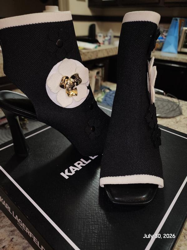 Customer photo for "Very cute"
