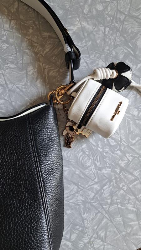 Customer carousel item 8.