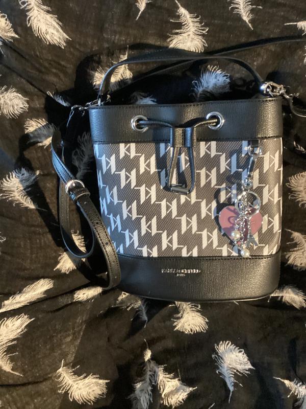 Customer carousel item 4.