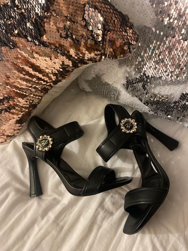 Customer photo for "Beautiful sandals"