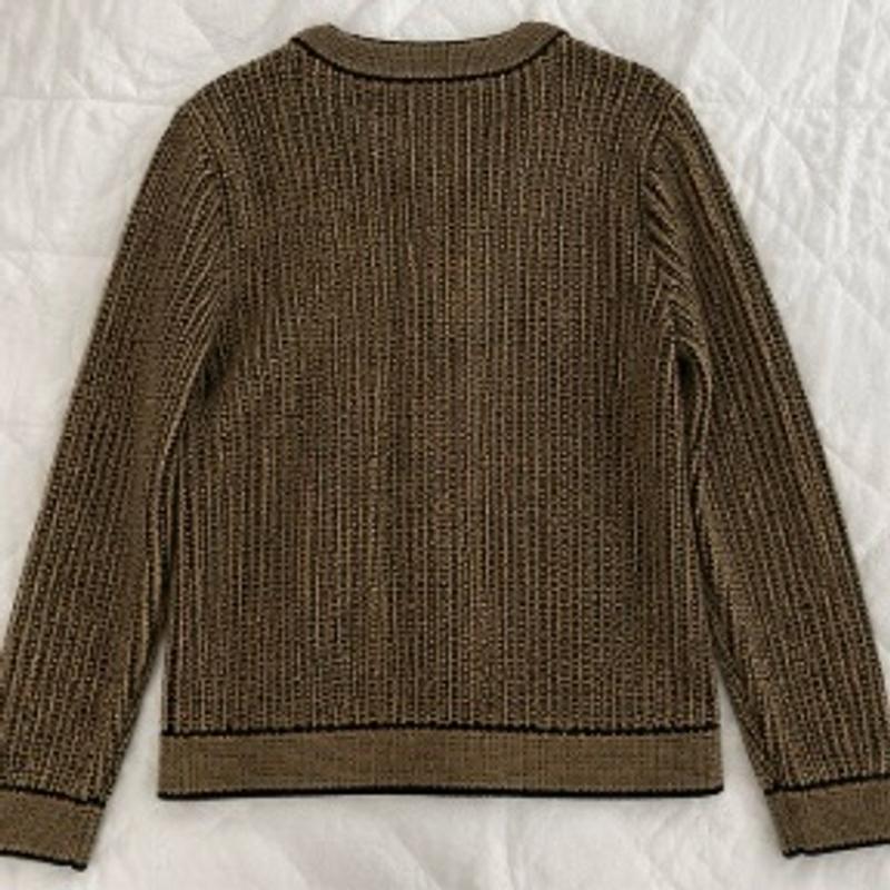 Customer photo for "Super cute sweater for work or going out"