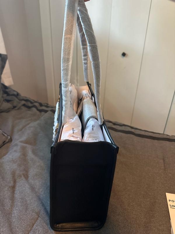 Customer photo for "Great and big purse!"