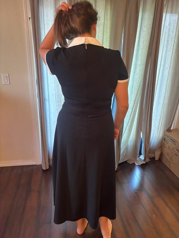 Customer photo for "Stretchy material"
