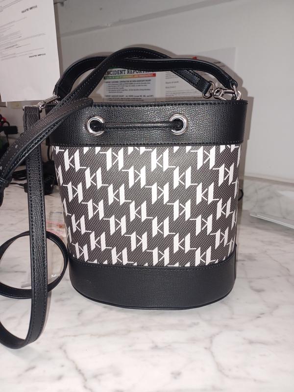 Customer carousel item 9.