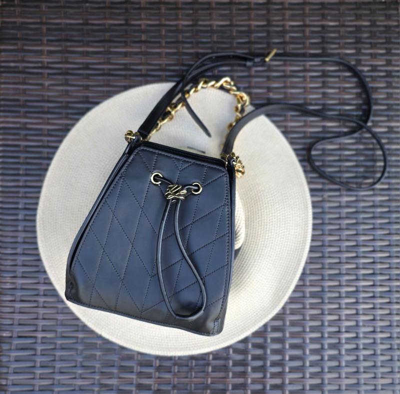 Customer carousel item 4.