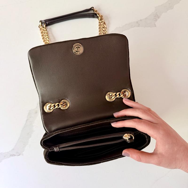 Customer photo for "Love this statement handbag!"