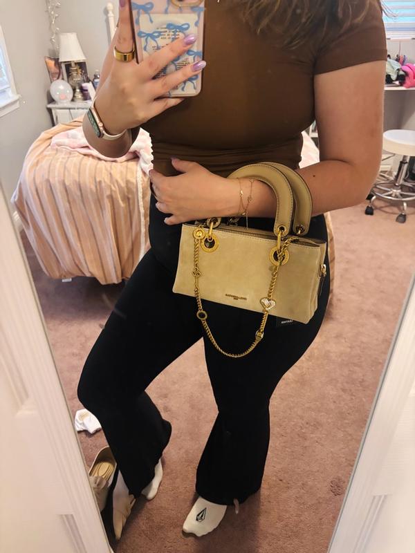 Customer photo for "amazing,  unique design"