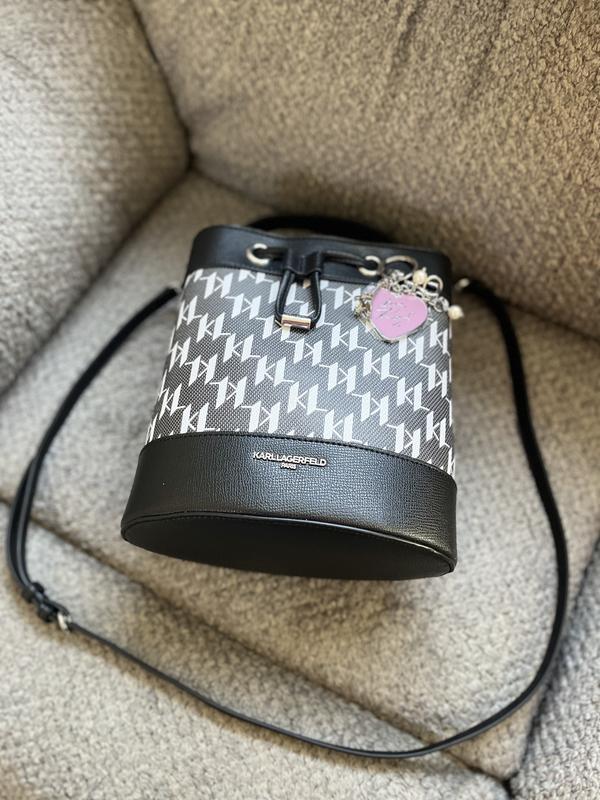 Customer carousel item 13.