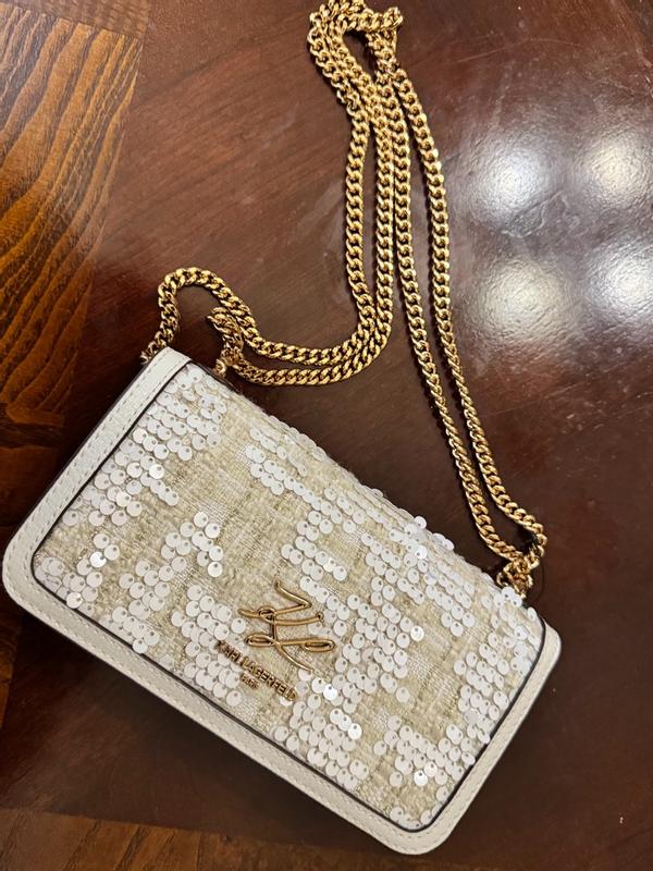 Customer photo for "Perfect small shoulder bag"