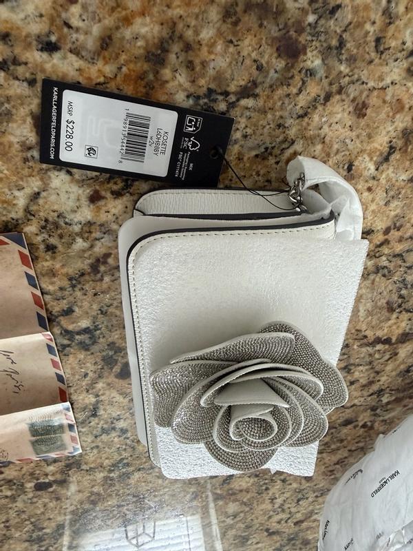 Customer carousel item 4.