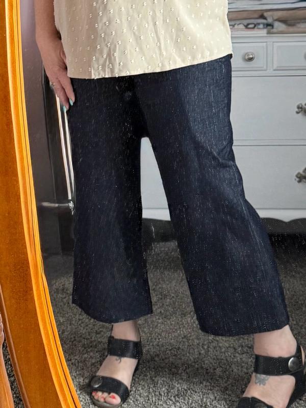 Customer photo for "Classy cropped pants!"