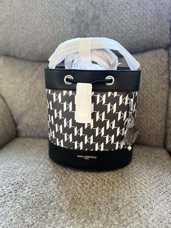 Customer carousel item 10.