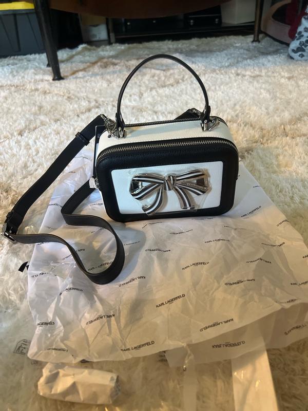 Customer photo for "Very high quality purse!"