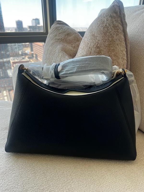 Customer carousel item 9.