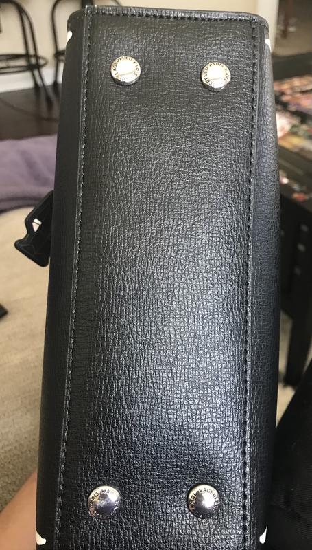 Branded nubs on bottom