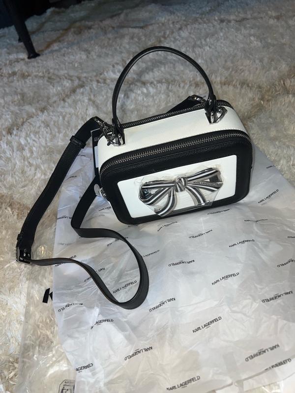 Customer photo for "Very high quality purse!"