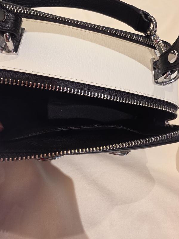 Customer photo for "2 compartments!"