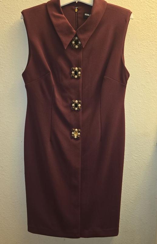 Customer photo for "Beautiful classy dress!"