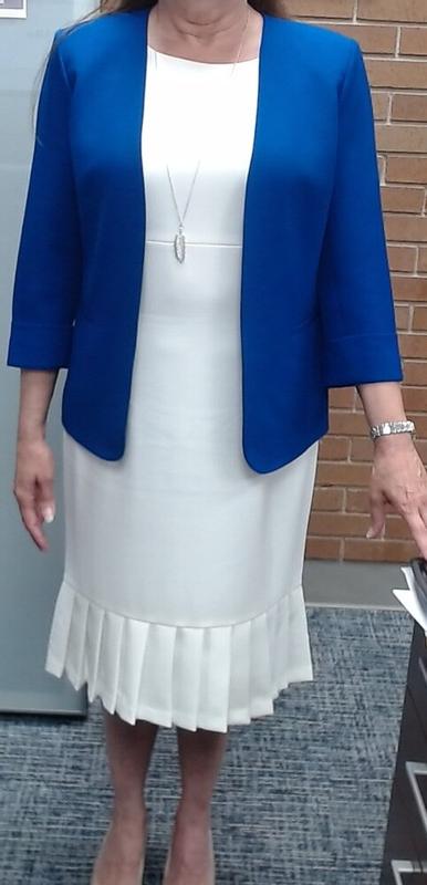 Review Thumbnail Image 0 382561306